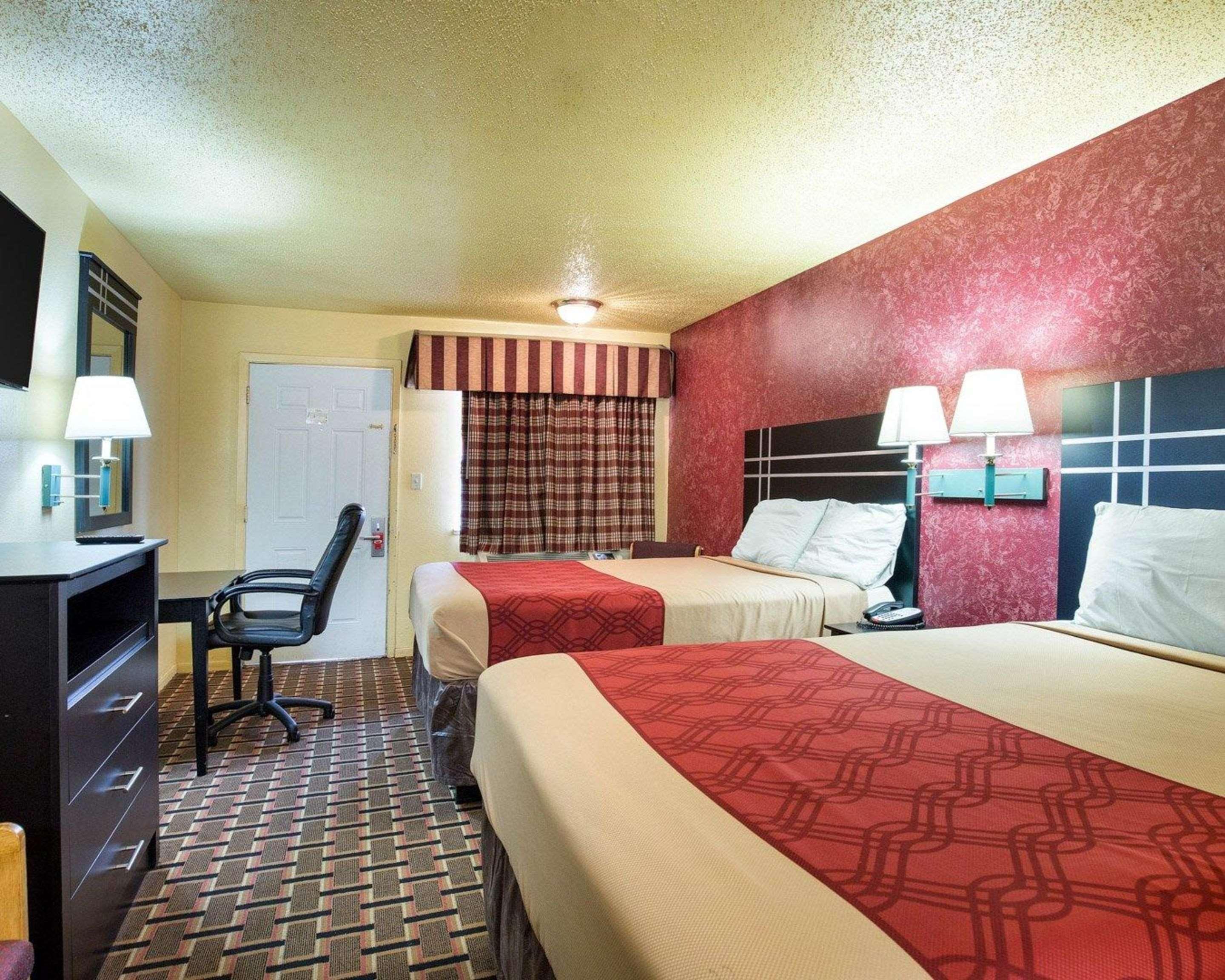 Econo Lodge Houston Brookhollow Exterior foto